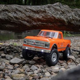 מכונית Axial SCX24 1967 Chevrolet C10 4WD 1/24 כתומה מכונית Axial SCX24 1967 Chevrolet C10 4WD 1/24 כתומה